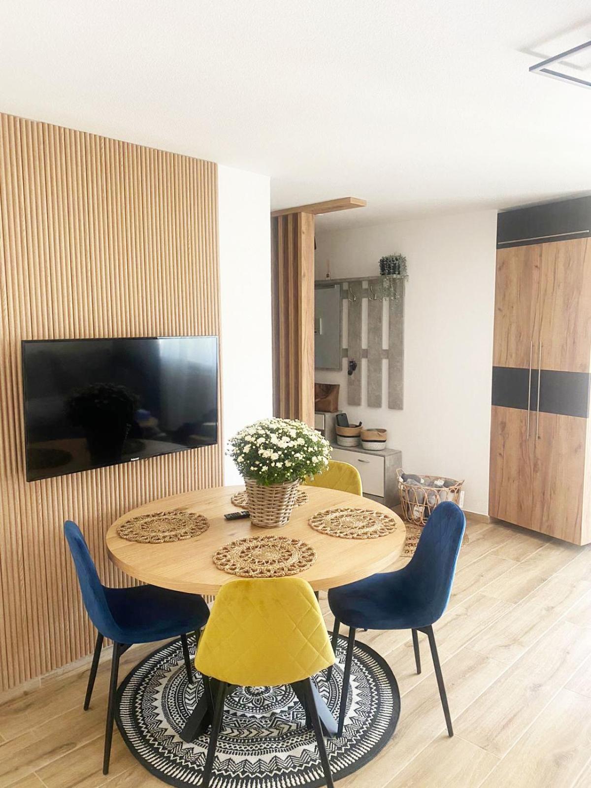 Studio Magnifique Avec Terrasse Spacieuse Loeche-Les-Bains Vacances 外观 照片